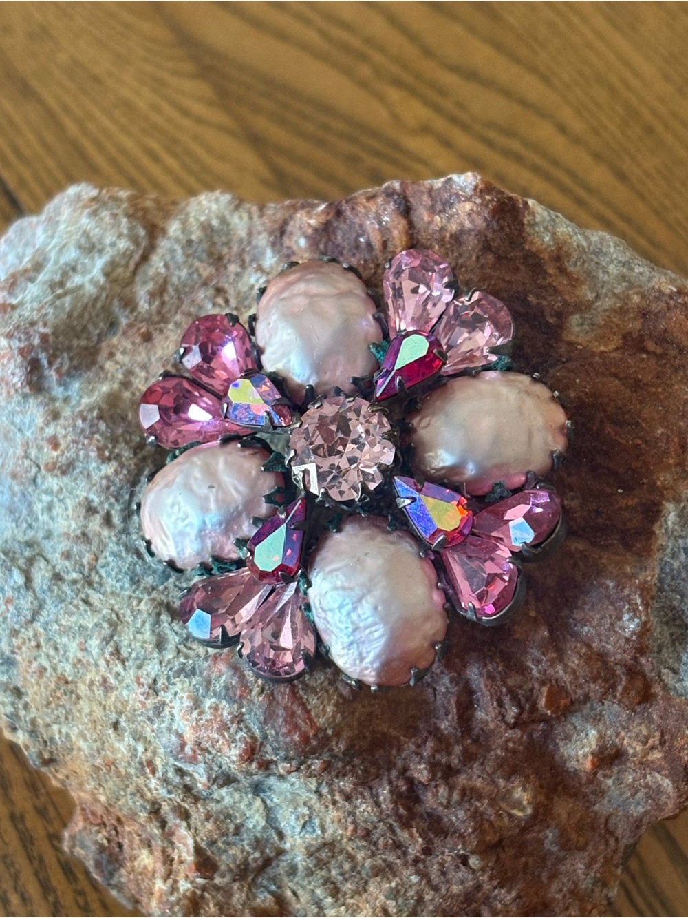 Vintage 50s signed Regency NY Baroque pink pearls crystals brooch